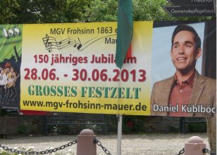 Mauer Plakat · © Rolf Hank